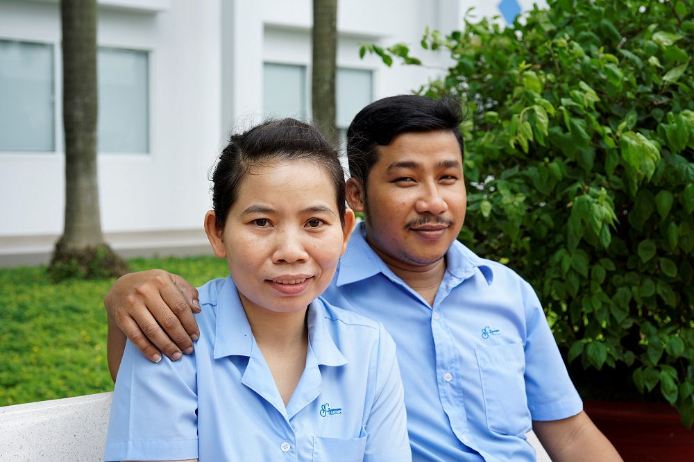 may_sai_gon_3_ong_to_ba_nguyet_mat_tay_2.jpg