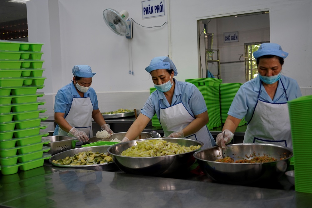 nhung_doi_tay_may_sai_gon_3_chuyen_ke_tu_e-kip_master_chef_3.jpg